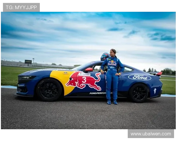 F1赛季最新动态:车手变动引发热议,技术革新助力竞争激烈升级 F1赛季最新动态:车手变动引发热议,技术革新助力竞争激烈升级