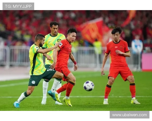 中国男篮迎战澳大利亚全力争胜备战世界杯 热身赛前队员状态逐渐回升